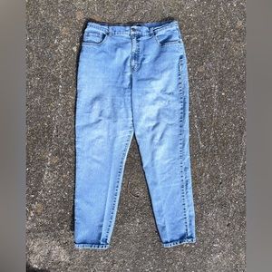 SONOMA WOMENS 14 AVERAGE LIGHT BLUE HIGH RISE JEANS